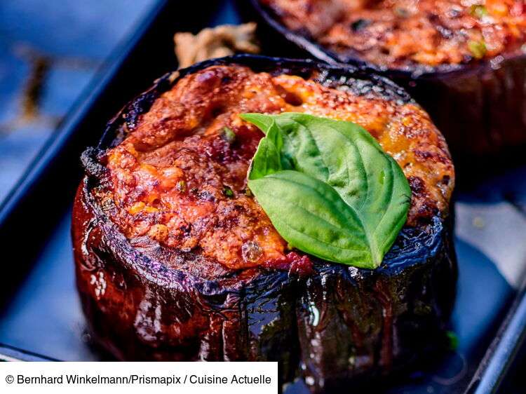 découvrez notre recette d'aubergines confites, fondantes et savoureuses, idéales en accompagnement ou en antipasti. faciles à préparer, elles sublimeront tous vos plats méditerranéens.