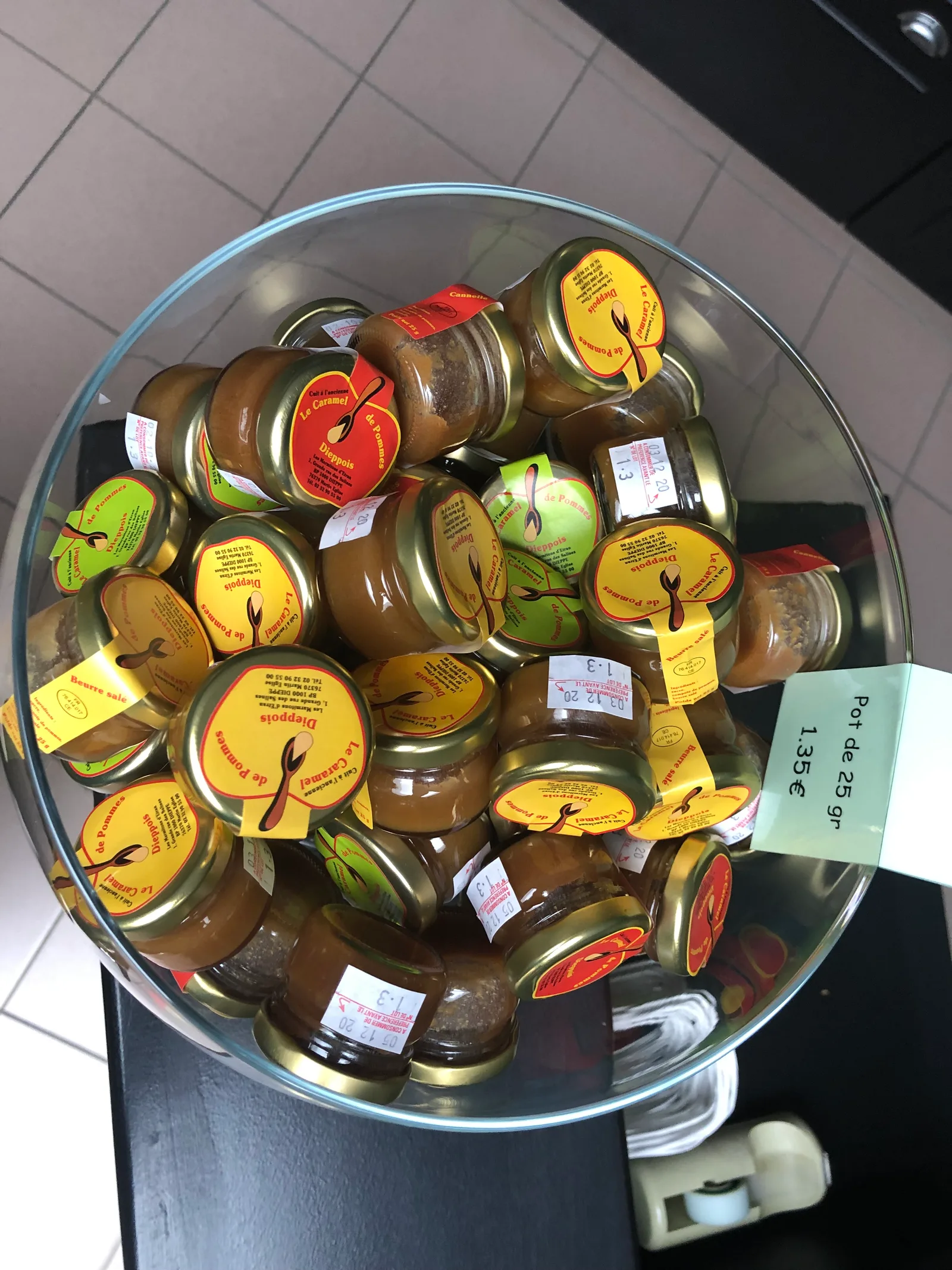 découvrez la recette du caramel pommes dieppois, un dessert gourmand associant la douceur du caramel et la fraîcheur des pommes pour une expérience savoureuse et traditionnelle de normandie.