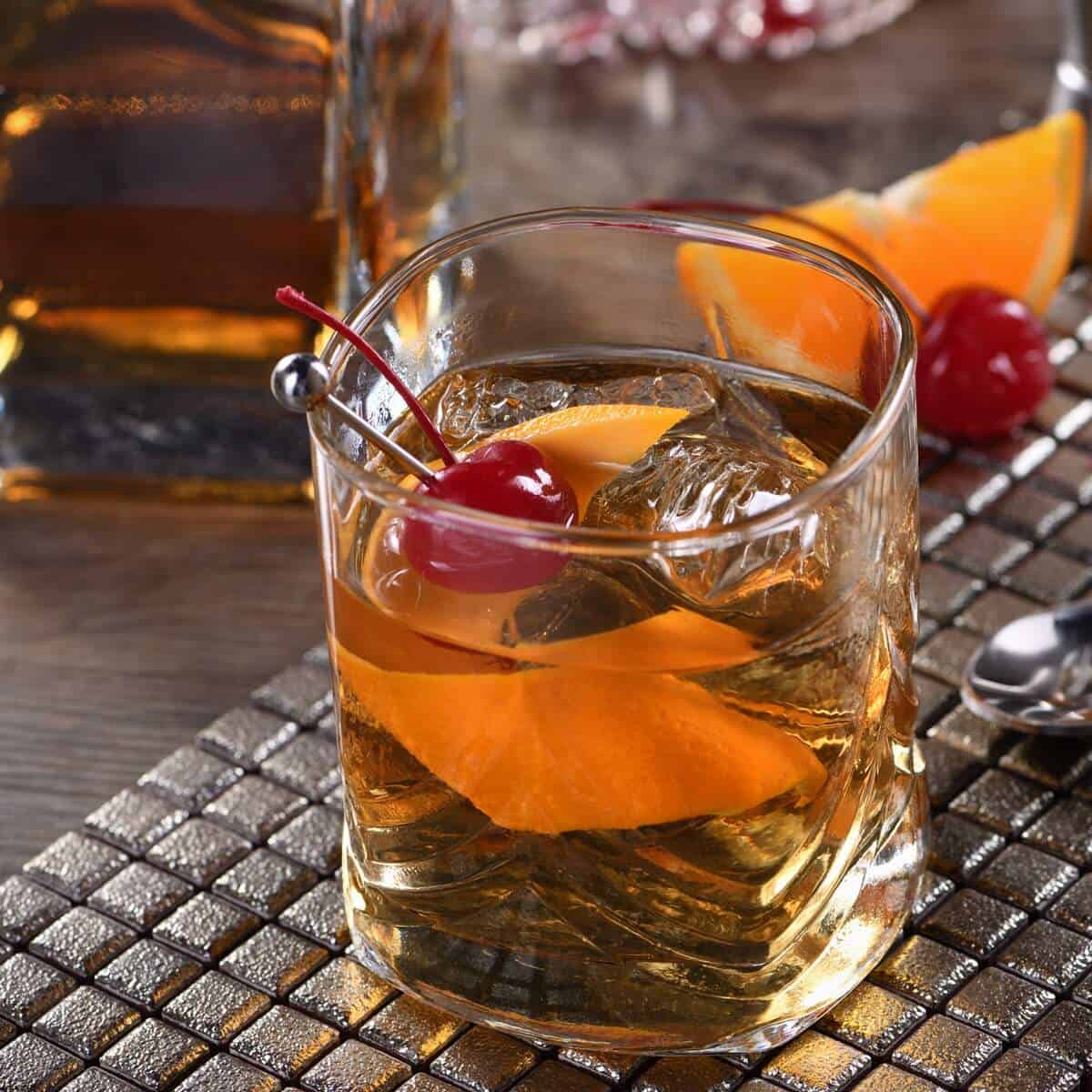 découvrez comment préparer un cocktail à base de bénédictine, la célèbre liqueur française aux notes d’herbes et d’épices. recettes, astuces de dégustation et conseils pour sublimer vos soirées.