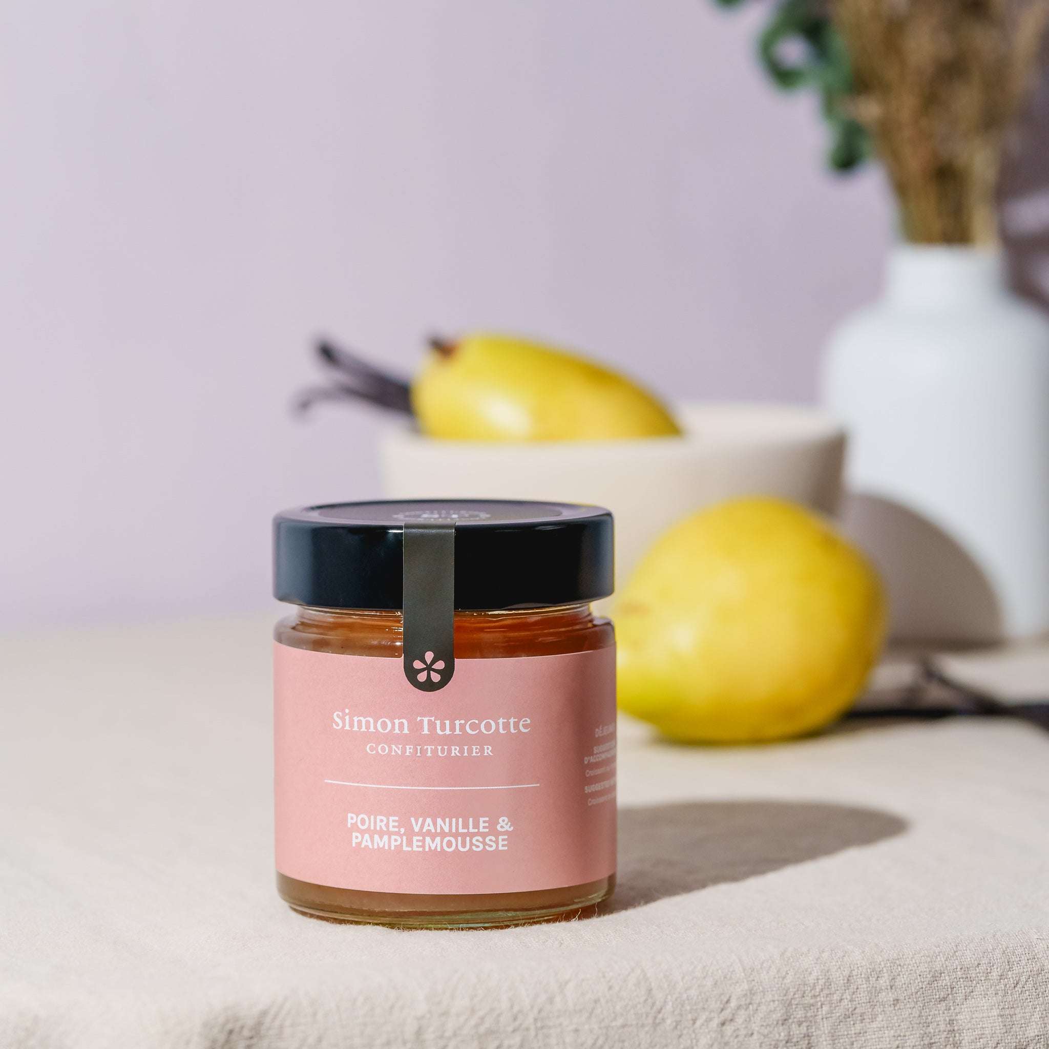 découvrez notre délicieuse confiture poire vanille, une recette maison alliant la douceur des poires mûres à la saveur subtile de la vanille. idéale pour vos tartines, yaourts ou pâtisseries.