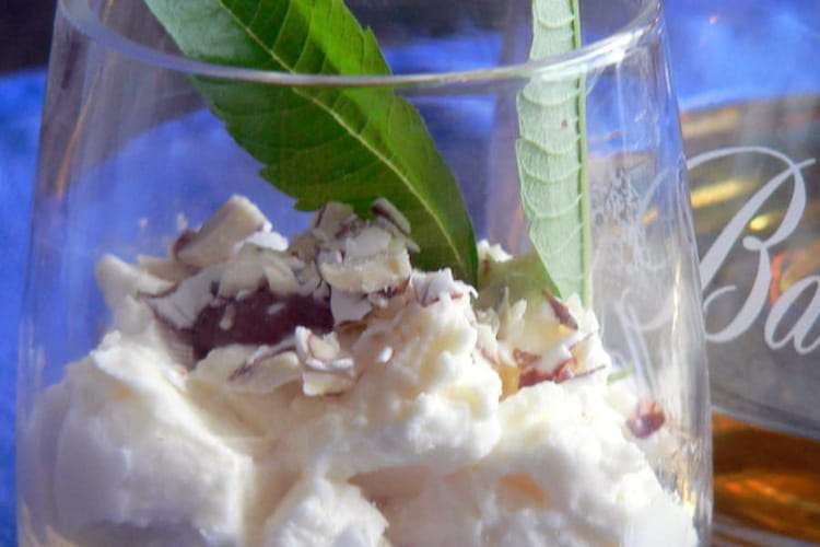 découvrez des astuces simples et des recettes savoureuses pour préparer une gelée de verveine maison, idéale pour sublimer vos petits-déjeuners et desserts.