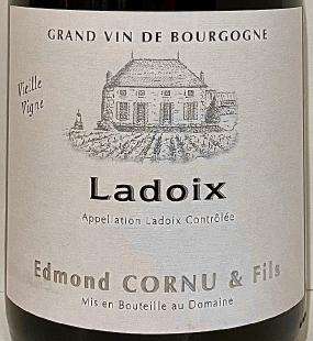 découvrez le ladoix, un cru d’exception de bourgogne réputé pour ses vins rouges élégants et ses blancs raffinés. parfait pour les amateurs de grands vins bourguignons !