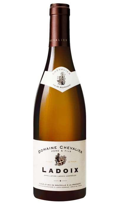 découvrez le ladoix, un cru d’exception de bourgogne, réputé pour ses vins élégants et raffinés. apprenez-en plus sur ses cépages, son terroir unique et ses accords mets-vins.