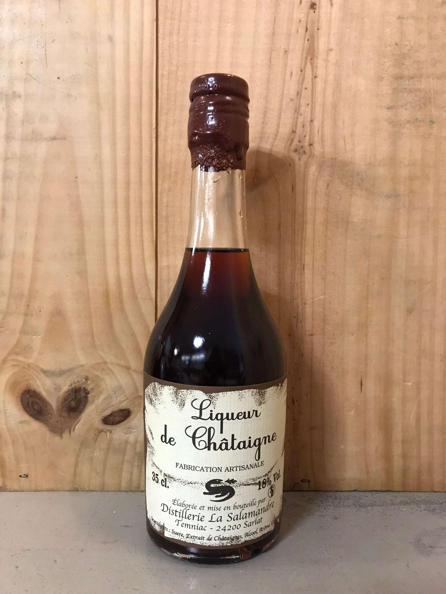 découvrez la liqueur d'échalote, une boisson originale aux saveurs subtiles et raffinées. parfaite pour surprendre vos invités à l'apéritif ou pour sublimer vos recettes culinaires.