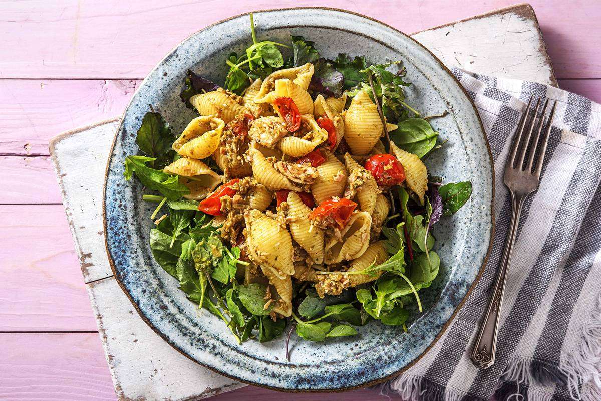 découvrez une recette savoureuse de thon au pesto : un plat simple et rapide à préparer, idéal pour un repas sain et gourmand. profitez d'une alliance parfaite entre le thon frais et le pesto maison.