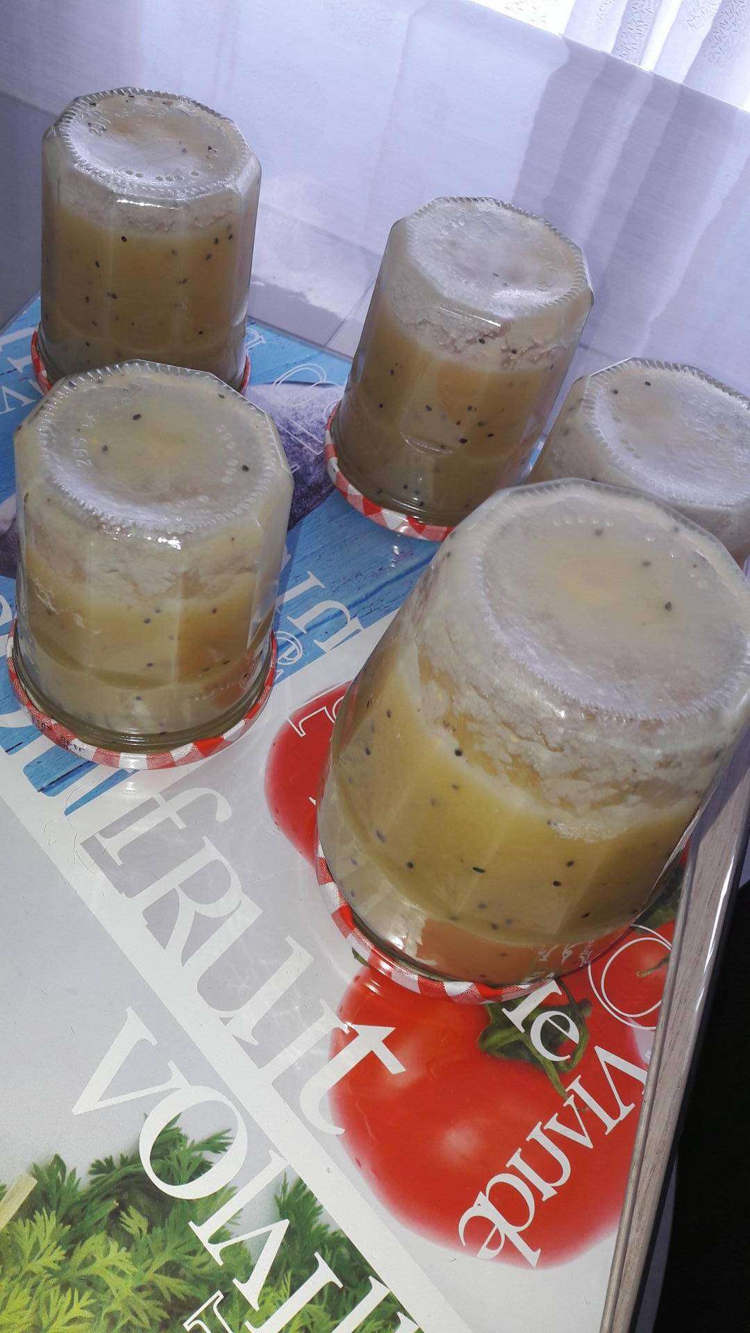 découvrez notre recette facile de confiture maison au kiwi et à la poire, idéale pour des moments gourmands et naturels.