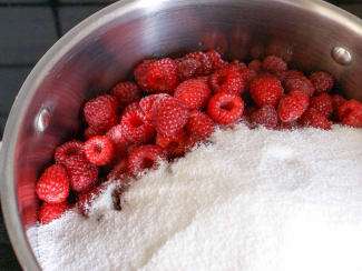 découvrez comment réussir une délicieuse confiture de coquelicots maison avec notre recette simple et naturelle pour un goût authentique.