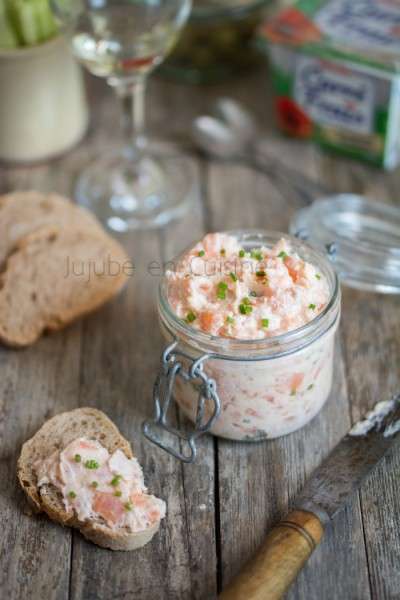 découvrez notre recette simple et rapide de rillettes de saumon maison, parfaite pour un apéritif gourmand et fait maison.