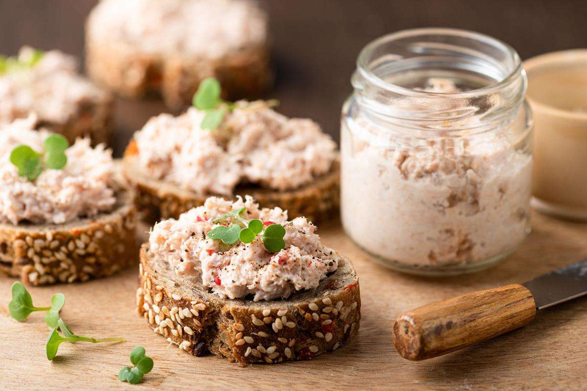 découvrez notre recette facile et rapide de rillettes de thon maison, parfaites pour un apéritif gourmand et convivial.