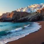 découvrez kamari à thira, votre guide complet pour visiter santorin et explorer ses ruines antiques, plages magnifiques et richesses culturelles.